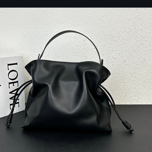 Loewe Handbags - Loewe Elegant Black Lambskin Bag